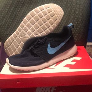 Only worn 3 times in good condition